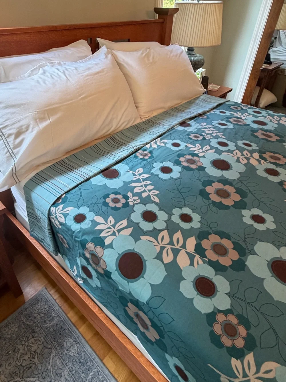 Christy Good Used Condition Queen Size Floral Blue 100% Cotton Comforter Cover